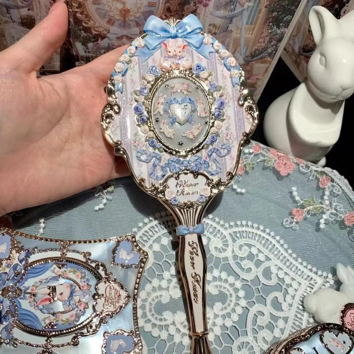 Vintage Bonnie Garden Mirror – Classic Portable Vanity Mirror